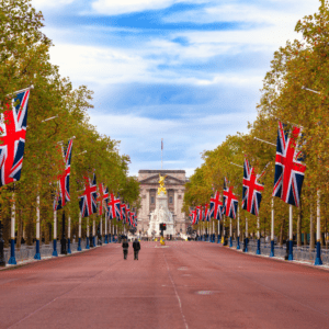 Buckingham Palace: The Royal Residence