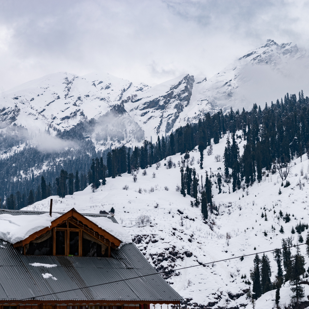 Manali: The Adventure Hub